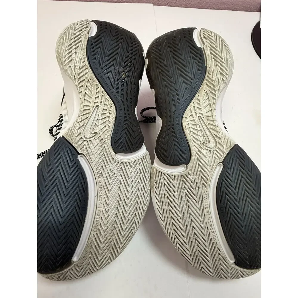 Nike Giannis Immortality White Gold Black Basketball Shoes 54 Logo Size 7.5
